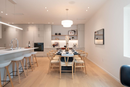 126 E 17th Avenue, Vancouver, BC, Vancouver — Half Duplex for sale