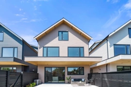 MLS R3035389