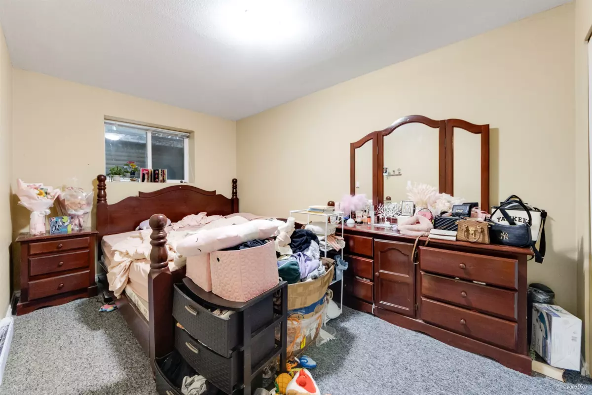 Breakfast Nook Photo of 19650 73a Avenue, Langley, BC