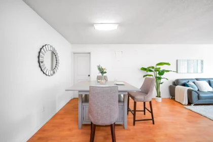 211 8700 Ackroyd Road, Richmond, BC, Richmond — Apartment/Condo for sale