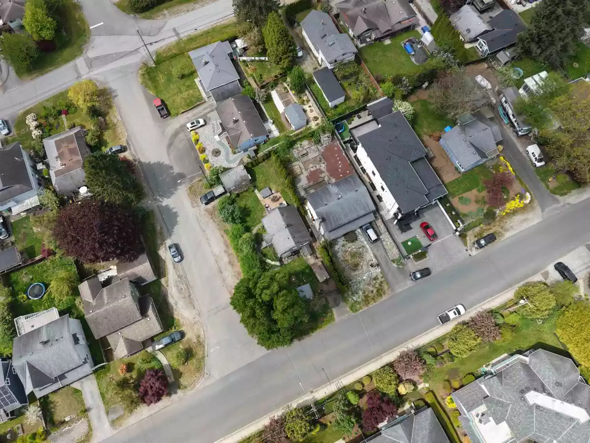 Living Room Photo of 33479 5 Avenue, Mission, BC