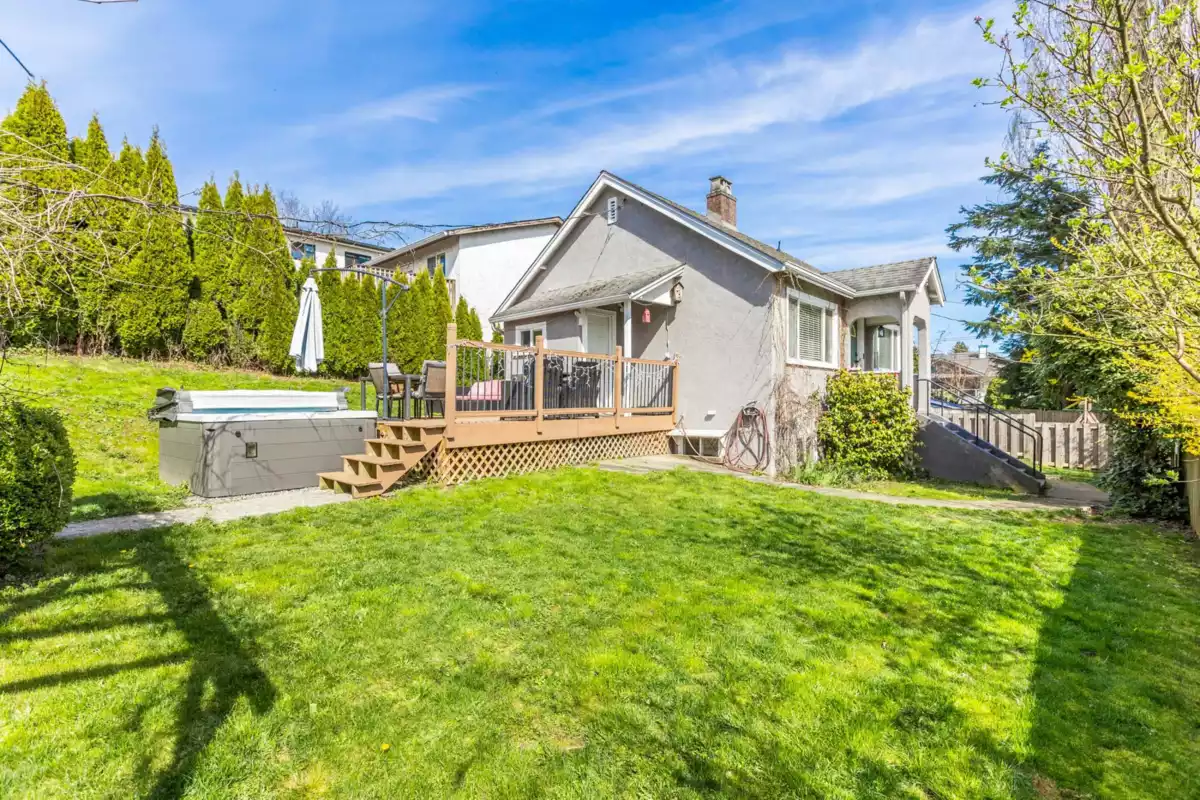 Neighborhood Park Photo Near 33479 5 Avenue, Mission, BC