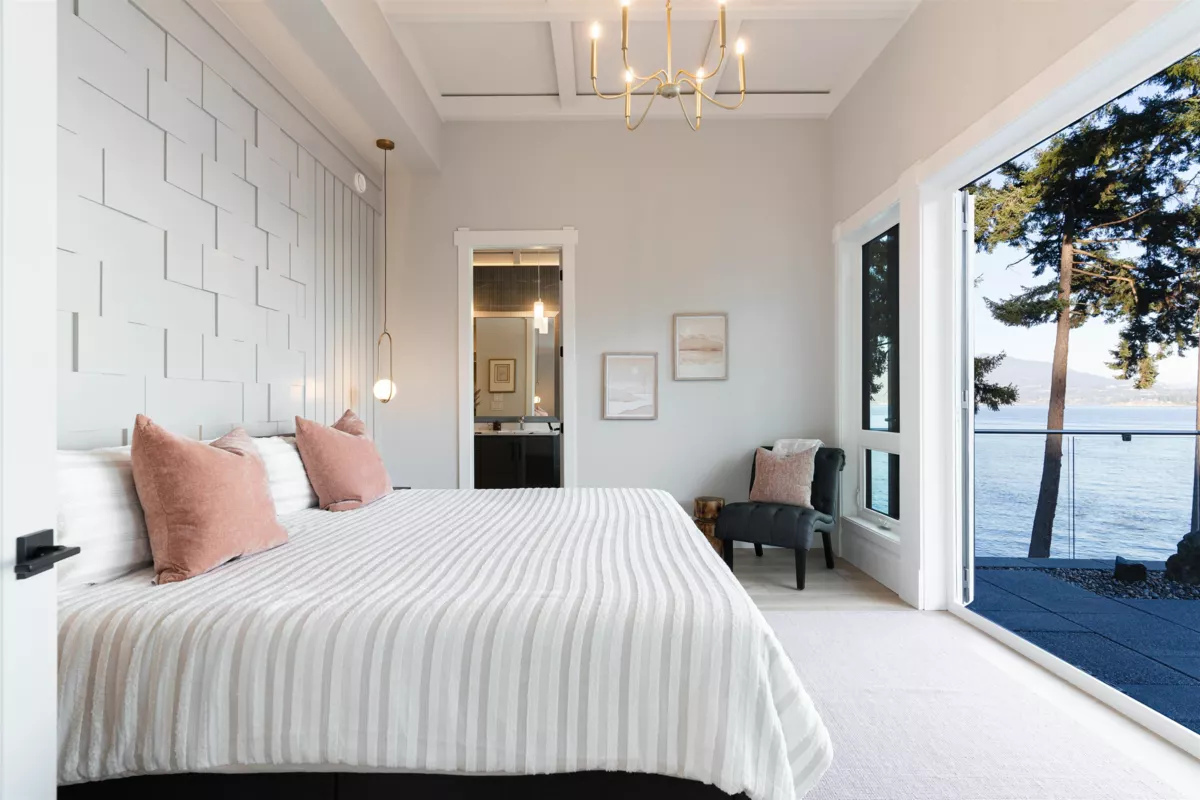 Basement Recreation Room Photo of 239 Shore Lane, Bowen Island, BC