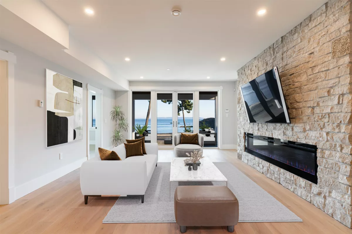 Front Yard Photo of 239 Shore Lane, Bowen Island, BC