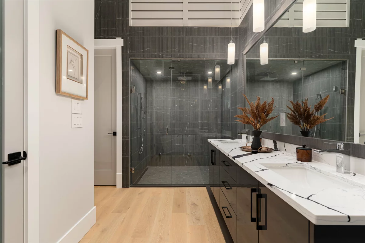 Hallway Photo of 239 Shore Lane, Bowen Island, BC