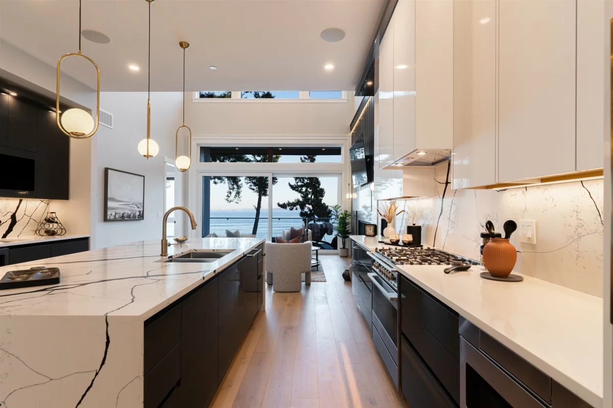 Kitchen Island Photo of 239 Shore Lane, Bowen Island, BC