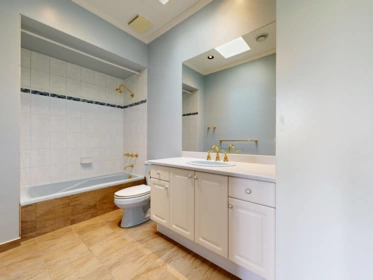 Loft / Bonus Room Photo of 1510 W 33rd Avenue, Vancouver, BC