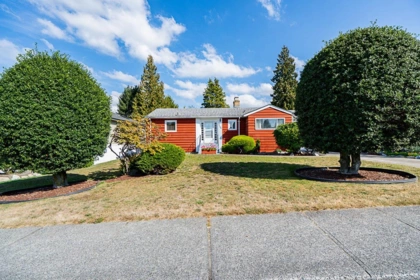 5388 Halley Avenue, Burnaby, BC, Burnaby — Single Family Residence for sale