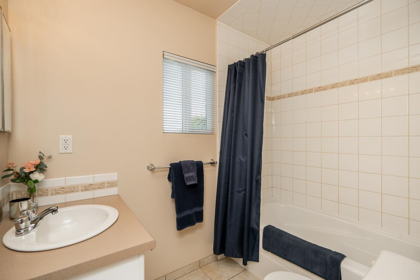 Office / Den Photo of 5388 Halley Avenue, Burnaby, BC