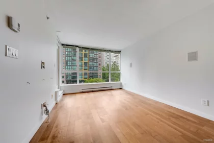 701 1420 W Georgia Street, Vancouver, BC, Vancouver — Apartment/Condo for sale