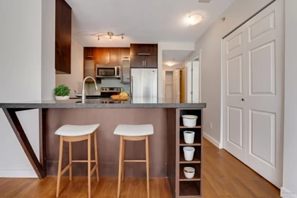 701 1420 W Georgia Street, Vancouver, BC, Vancouver — Apartment/Condo for sale