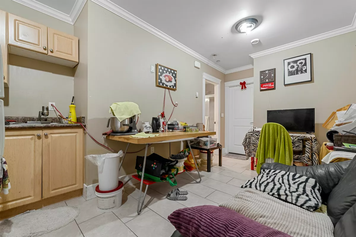 Hot Tub / Spa Photo of 136 E 59th Avenue, Vancouver, BC