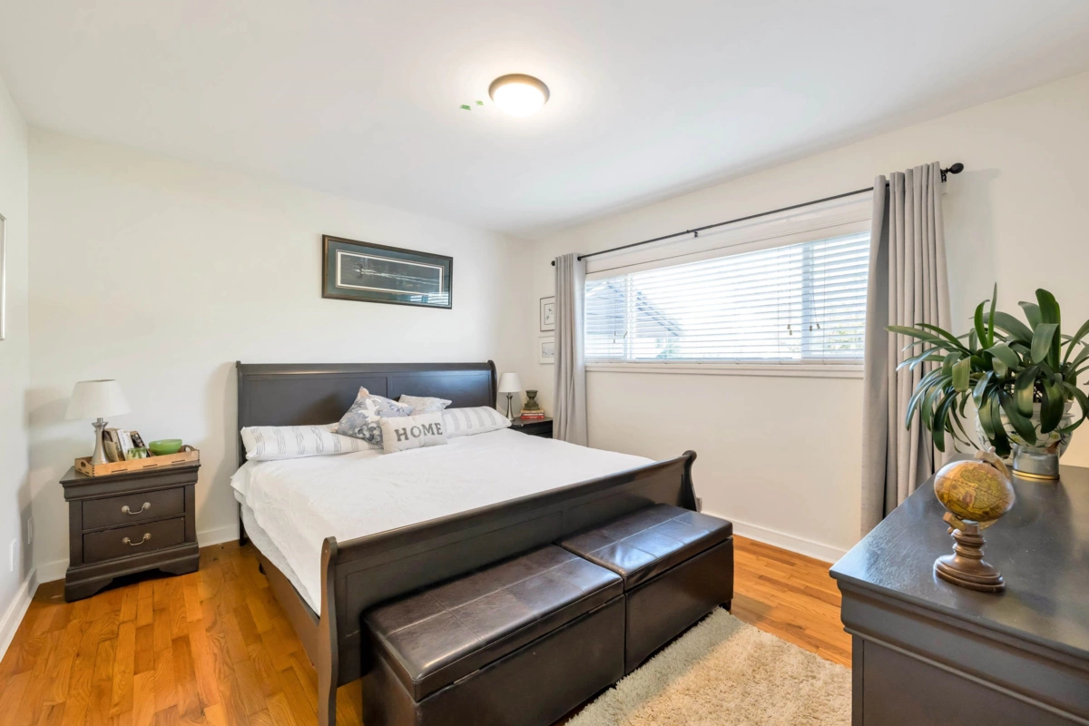 Basement Recreation Room Photo of 11056 135a Street, Surrey, BC