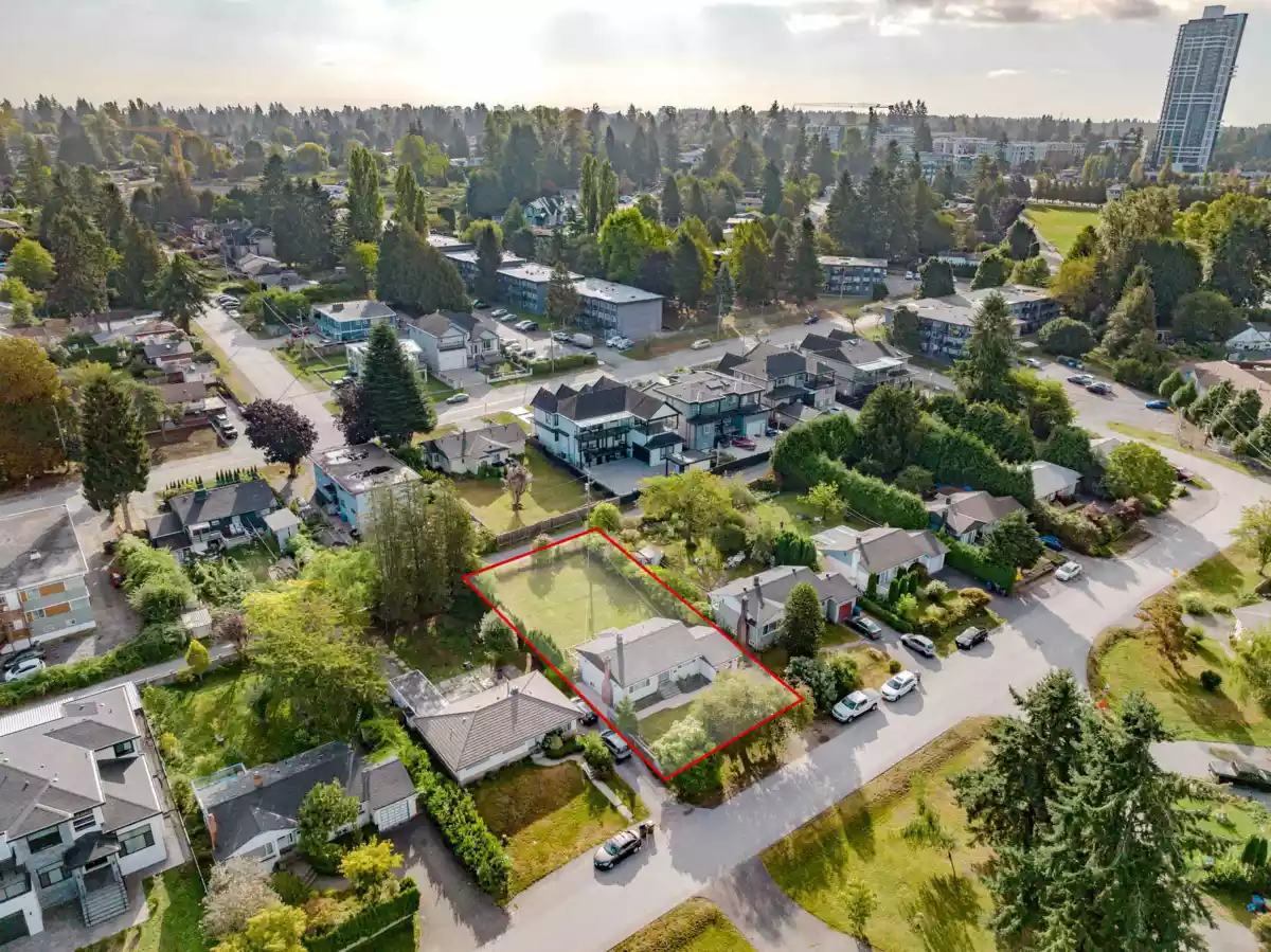 Dining Area Photo of 11056 135a Street, Surrey, BC