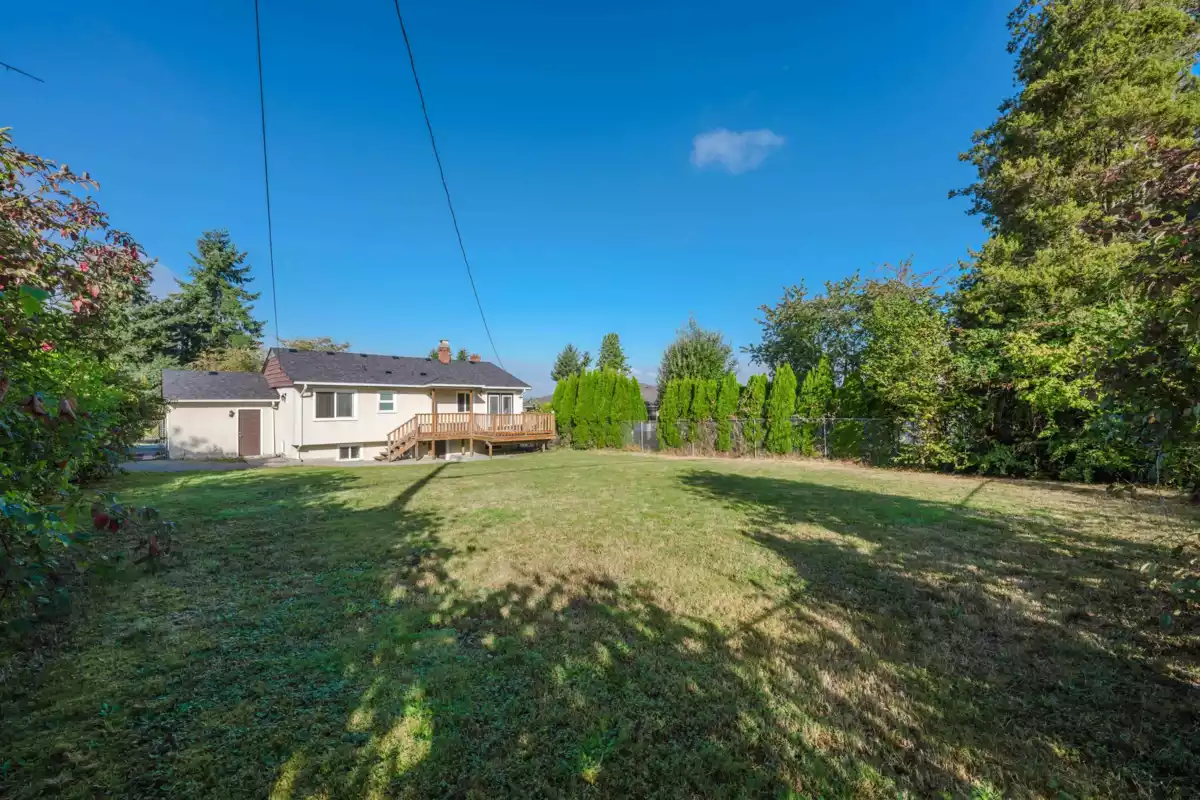 Fitness Center Photo Near 11056 135a Street, Surrey, BC