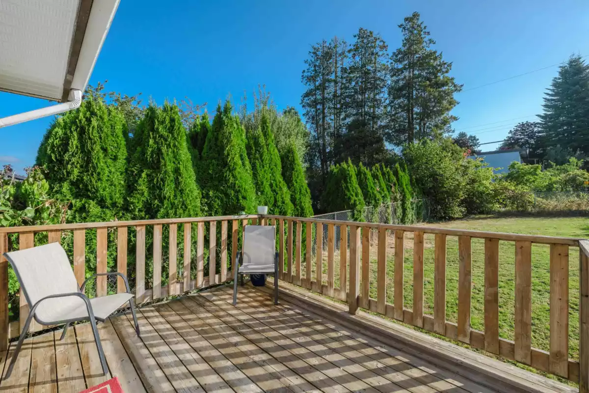 Hot Tub / Spa Photo of 11056 135a Street, Surrey, BC