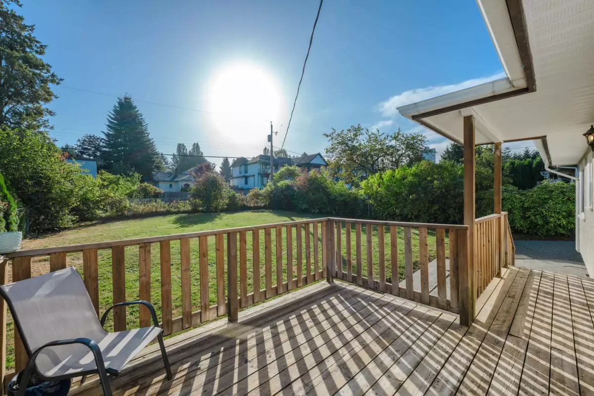 Outdoor Kitchen Photo of 11056 135a Street, Surrey, BC