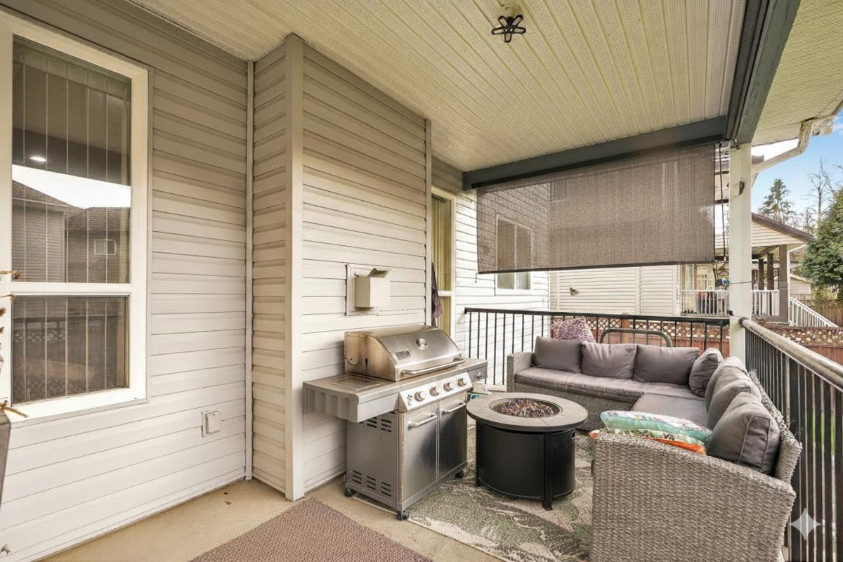 Hot Tub / Spa Photo of 7869 147a Street, Surrey, BC