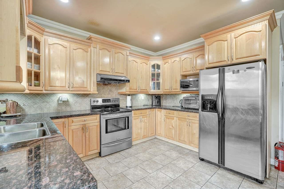 Powder Room Photo of 7869 147a Street, Surrey, BC