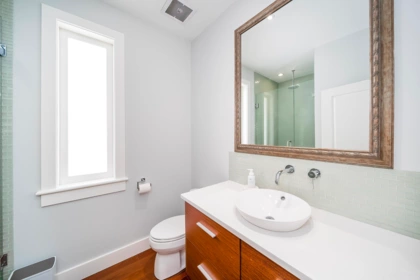 Guest Bathroom Photo of 18 Hythe Avenue, Burnaby, BC