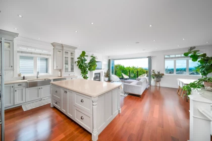 Powder Room Photo of 18 Hythe Avenue, Burnaby, BC