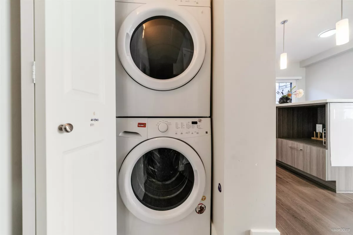 Entry Foyer Photo of 9 6028 Maple Road, Richmond, BC