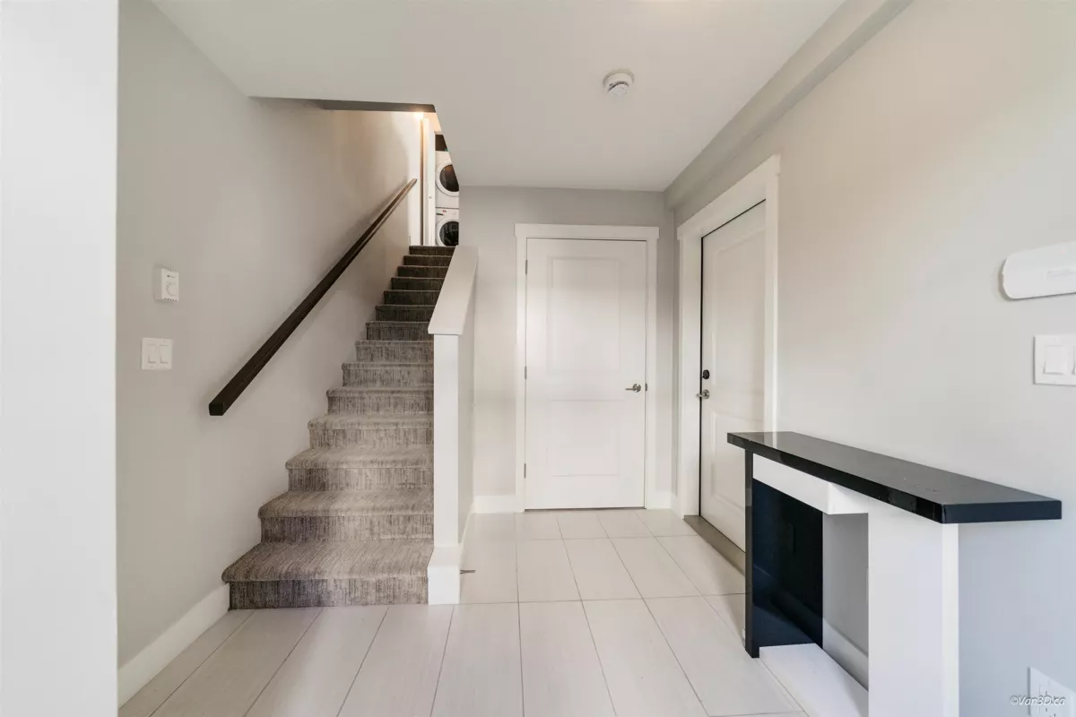 Garden / Landscaping Photo of 9 6028 Maple Road, Richmond, BC