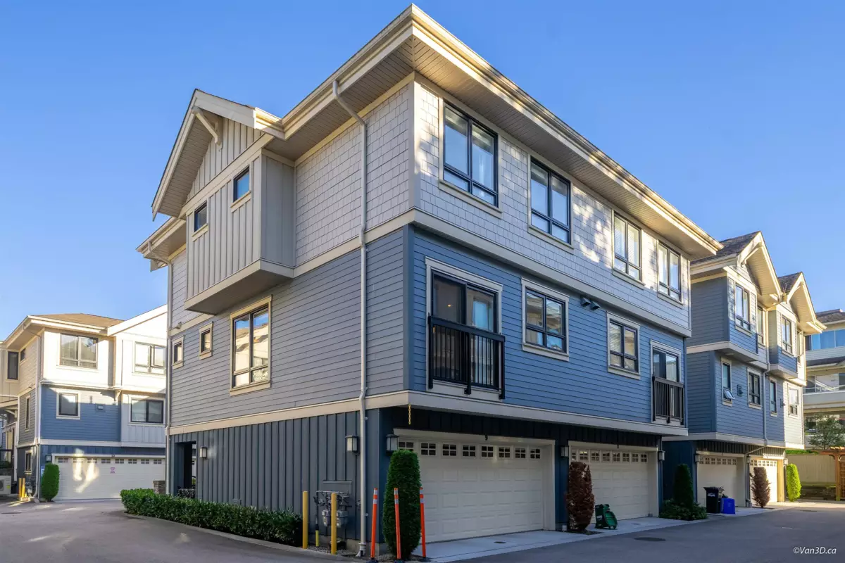 Walk-In Closet Photo of 9 6028 Maple Road, Richmond, BC