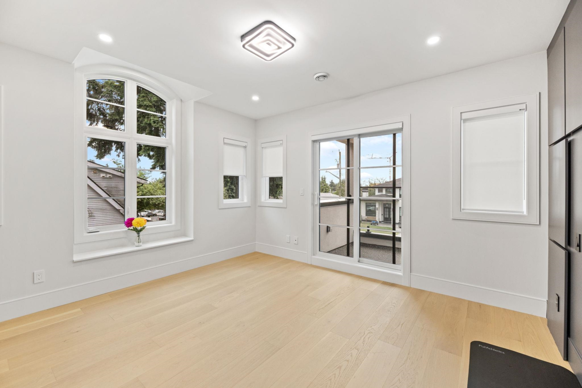 Hot Tub / Spa Photo of 10258 128a Street, Surrey, BC