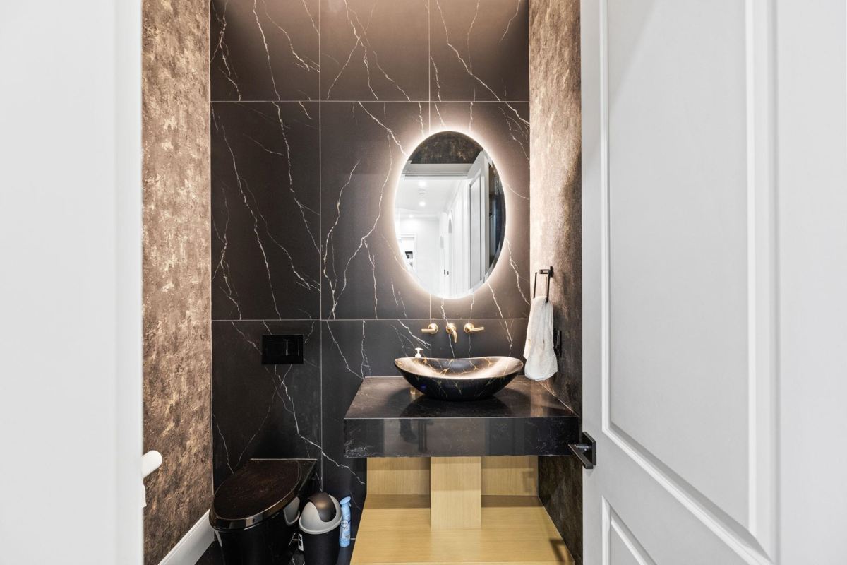 Mudroom Photo of 10258 128a Street, Surrey, BC