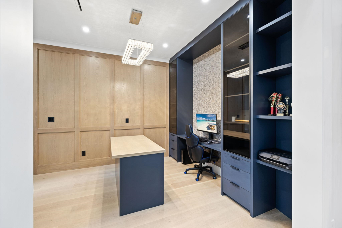 Powder Room Photo of 10258 128a Street, Surrey, BC