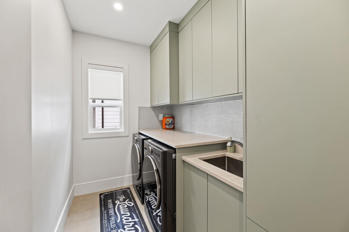 Staircase Photo of 10258 128a Street, Surrey, BC