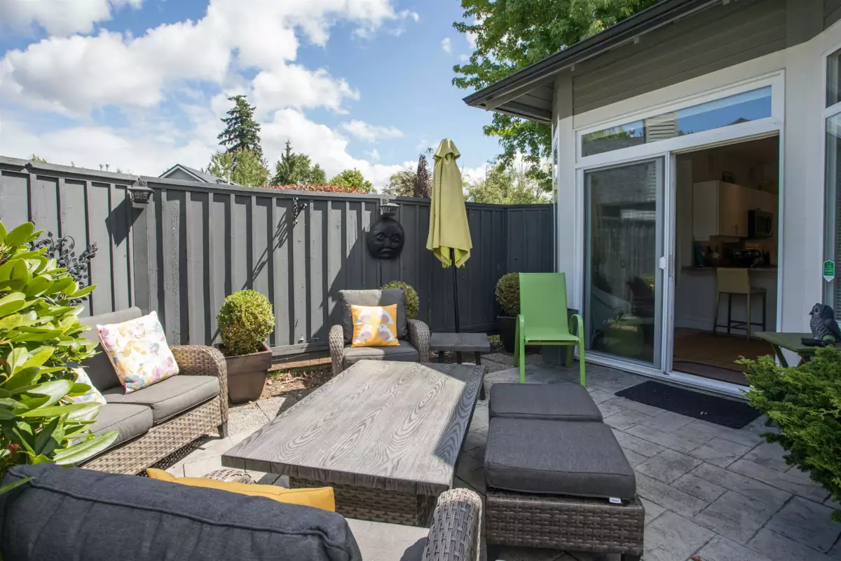 Front Yard Photo of 34 14909 32 Avenue, Surrey, BC