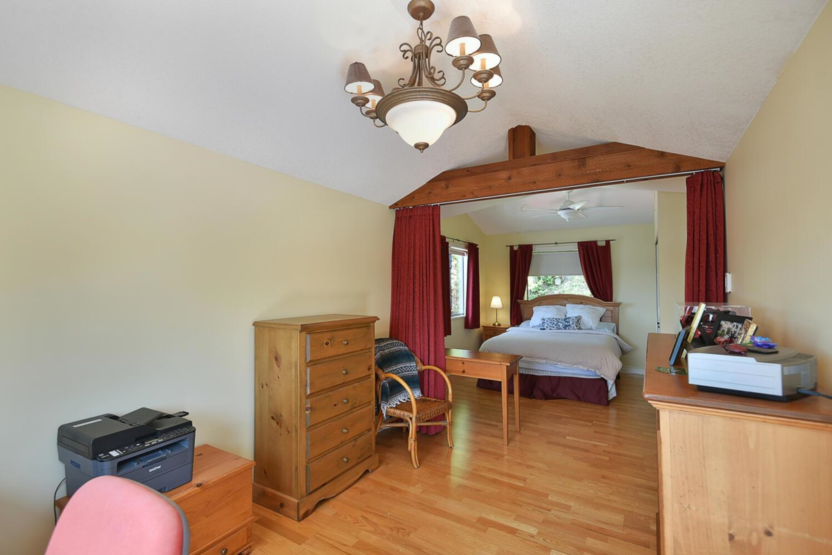 Basement Recreation Room Photo of 4836 Sinclair Bay Road, Garden Bay, BC