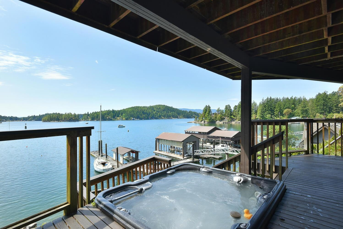 Garage Interior Photo of 4836 Sinclair Bay Road, Garden Bay, BC