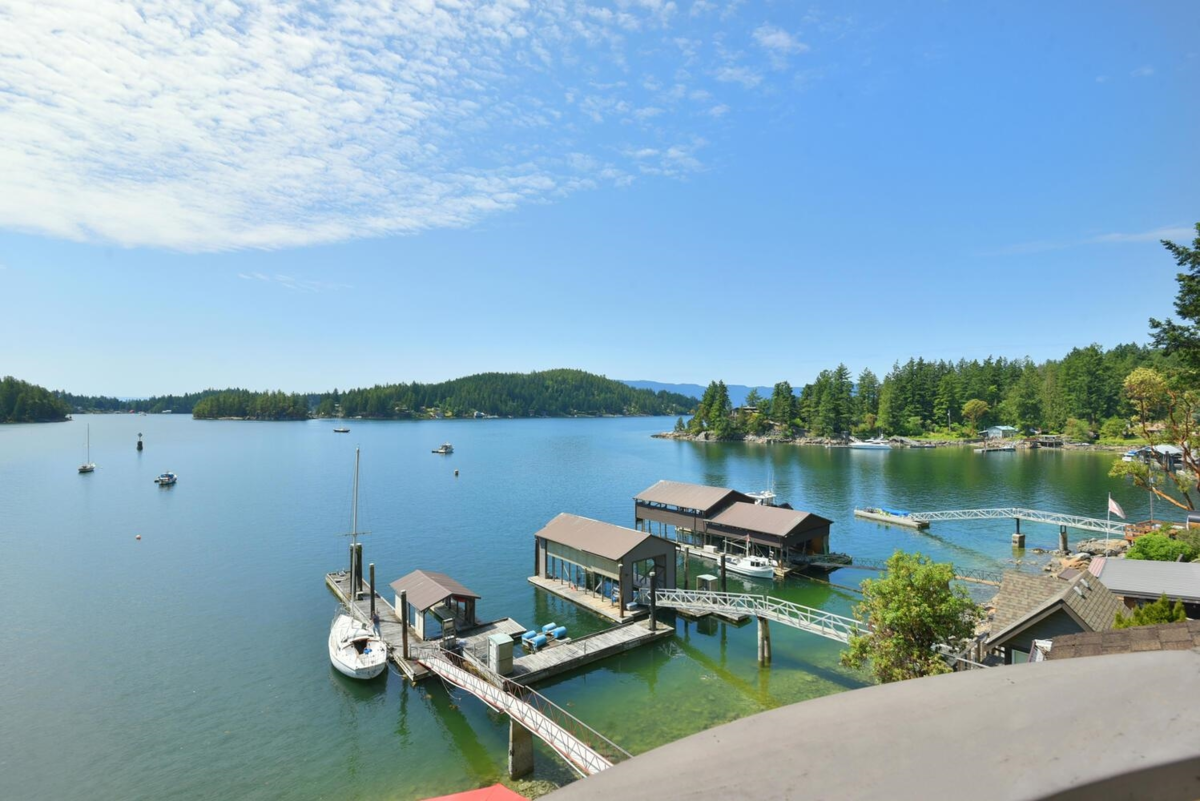 Outdoor Patio Photo of 4836 Sinclair Bay Road, Garden Bay, BC