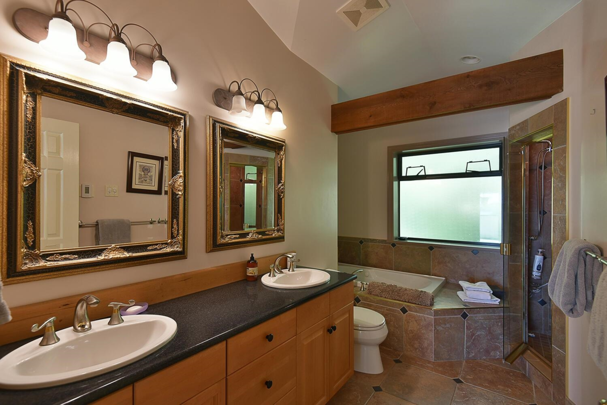 Powder Room Photo of 4836 Sinclair Bay Road, Garden Bay, BC