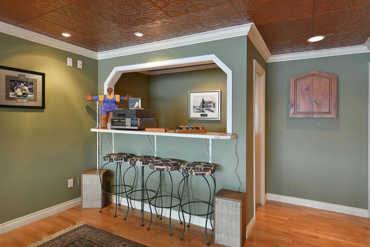 Staircase Photo of 4836 Sinclair Bay Road, Garden Bay, BC