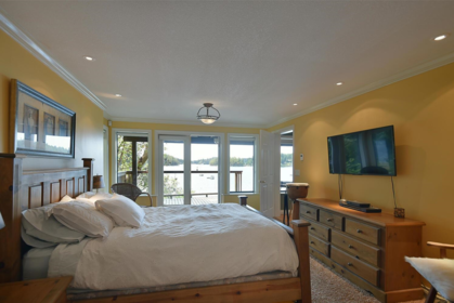 Laundry Room Photo of 4836 Sinclair Bay Road, Garden Bay, BC