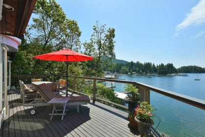 Living Room Photo of 4836 Sinclair Bay Road, Garden Bay, BC