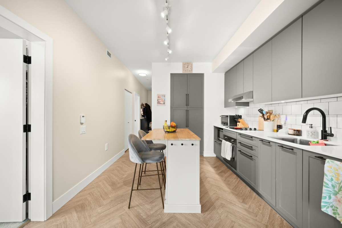 Dining Area Photo of 514 9228 Slopes Mews, Burnaby, BC