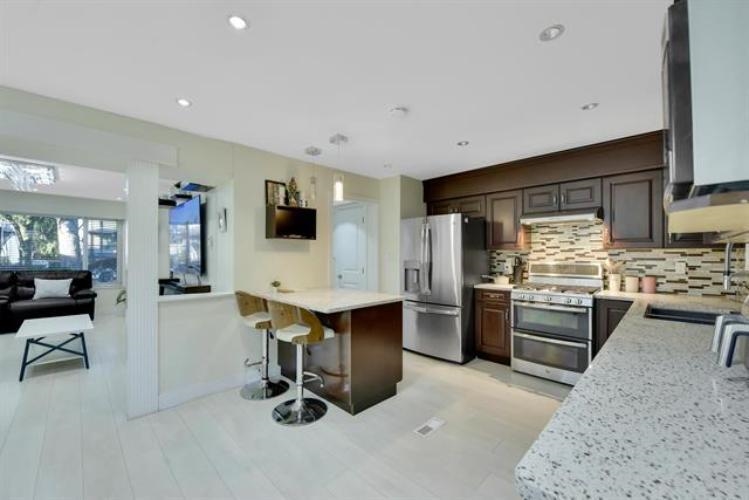 Powder Room Photo of 9068 146a Street, Surrey, BC