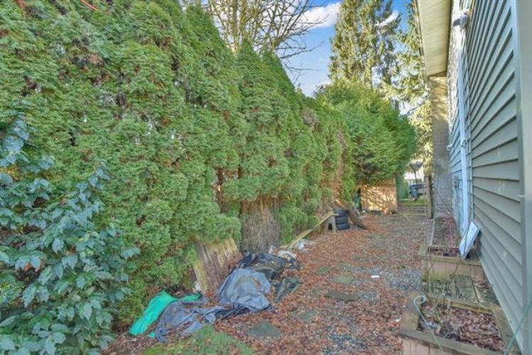 Swimming Pool Photo of 9068 146a Street, Surrey, BC