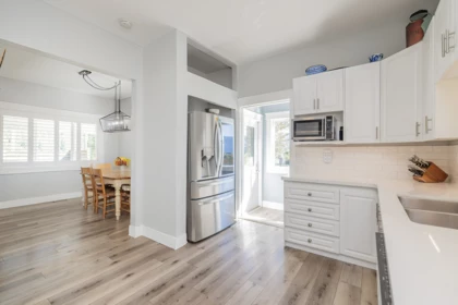 Kitchen Island Photo of 9183 Sylvester Road, Mission, BC