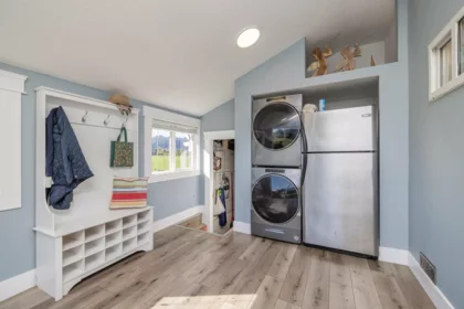 Laundry Room Photo of 9183 Sylvester Road, Mission, BC