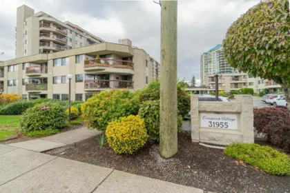 112 31955 Old Yale Road, Abbotsford, BC, Abbotsford West — 2 bed apartment/condo for sale