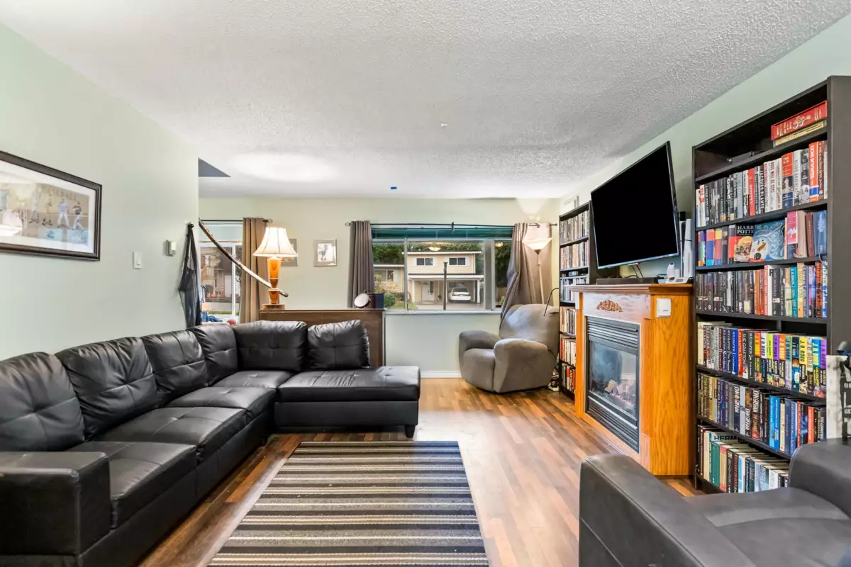 Family Room Photo of 21127 Wicklund Avenue, Maple Ridge, BC