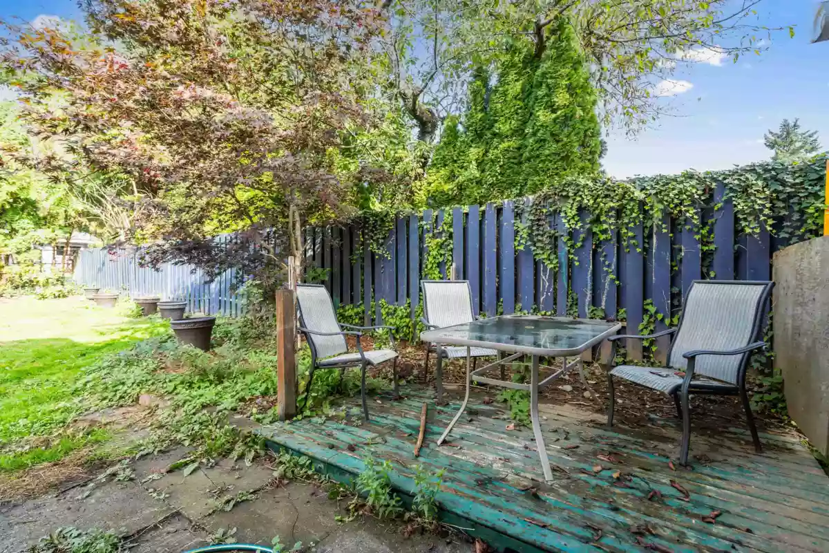 Front Yard Photo of 21127 Wicklund Avenue, Maple Ridge, BC