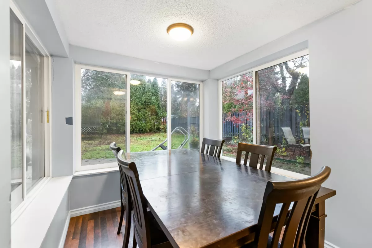 Kitchen Photo of 21127 Wicklund Avenue, Maple Ridge, BC