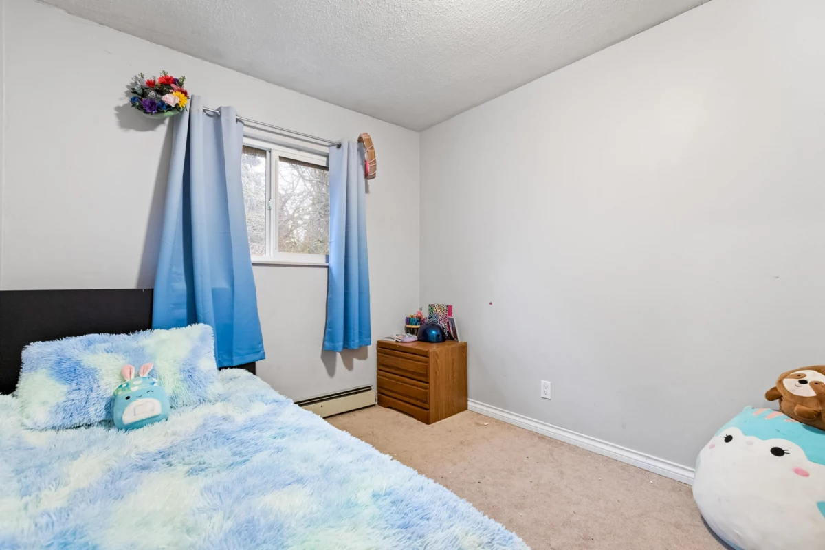 Powder Room Photo of 21127 Wicklund Avenue, Maple Ridge, BC